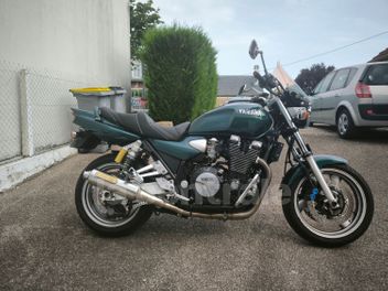 YAMAHA XJR 1300