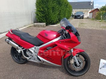 HONDA VFR 750