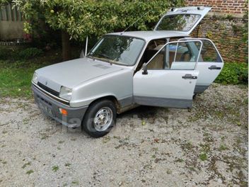 RENAULT 
