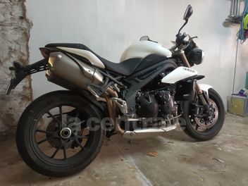 TRIUMPH SPEED TRIPLE 1050