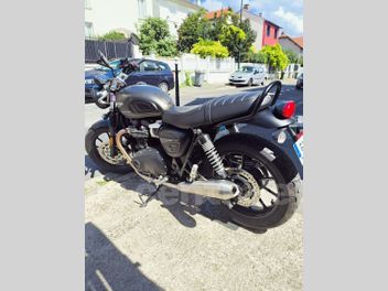 TRIUMPH STREET TWIN 900
