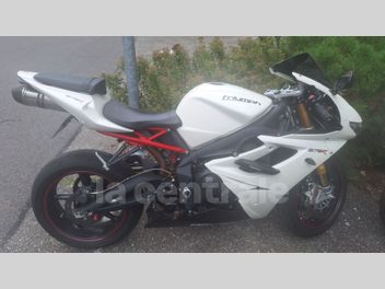 TRIUMPH DAYTONA 675 R