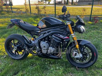 TRIUMPH SPEED TRIPLE 1200 RS