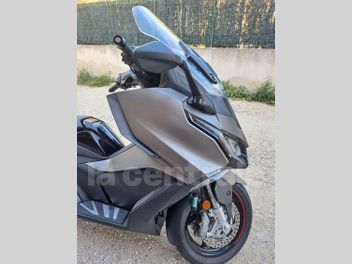 KYMCO AK 550
