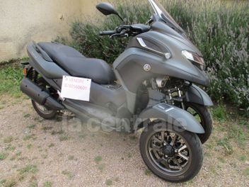 YAMAHA TRICITY 300