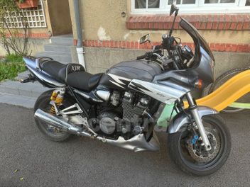 YAMAHA XJR 1300