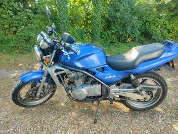 KAWASAKI GPZ 500