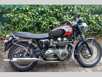 TRIUMPH SPEED MASTER 865