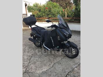 YAMAHA X-MAX 125