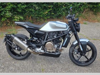 HUSQVARNA SVARTPILEN 701