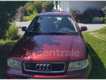 AUDI 
