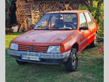 PEUGEOT 
