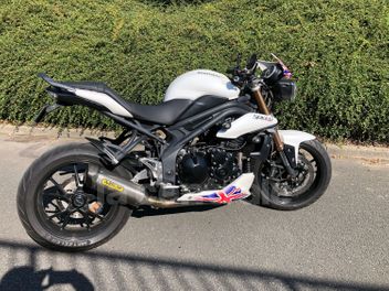 TRIUMPH SPEED TRIPLE 1050