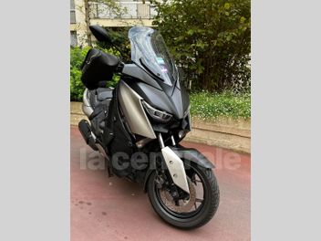YAMAHA TRICITY 300