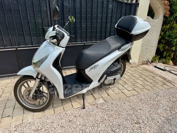 HONDA SH 125 B-F I DISQUE TOP BOX