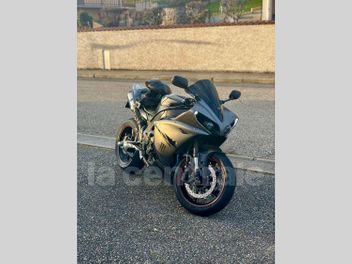YAMAHA YZF R1 1000 + POT AKRA