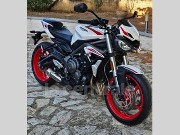 TRIUMPH TRIDENT 660