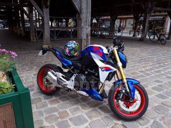 BMW F900 R 900