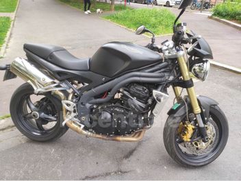 TRIUMPH SPEED TRIPLE 1050