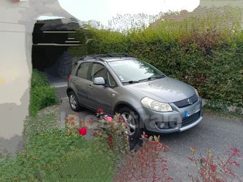 SUZUKI 