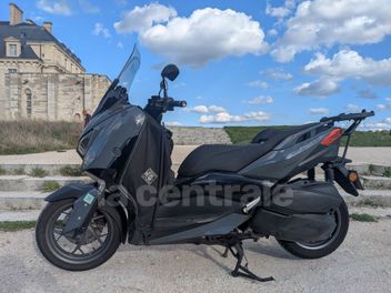 YAMAHA TRICITY 300