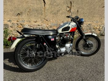 TRIUMPH BONNEVILLE T120 650