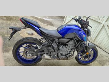 YAMAHA MT-07 690