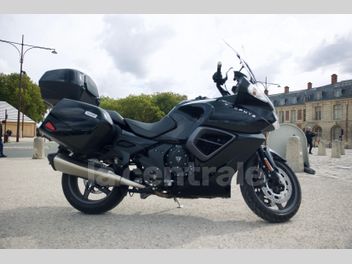 TRIUMPH TROPHY 1200 SE