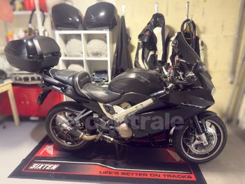 HONDA VFR 800 FI VTEC