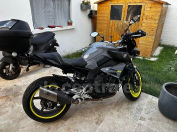 YAMAHA MT-10 1000