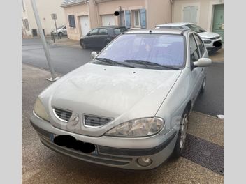 RENAULT 