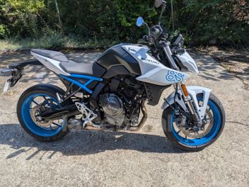 SUZUKI GSX-8S 800
