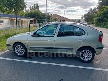 RENAULT 