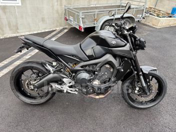 YAMAHA MT-09 850