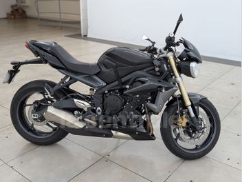 TRIUMPH STREET TRIPLE 675