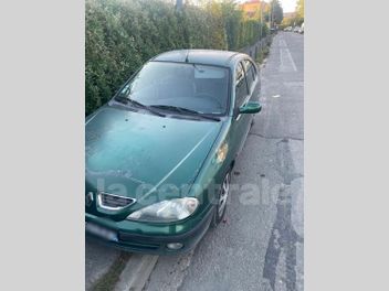 RENAULT 