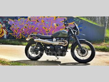 TRIUMPH STREET TWIN 900