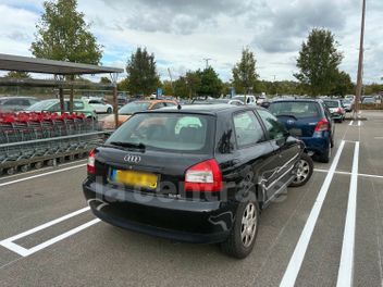 AUDI 