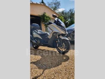 KYMCO AK 550