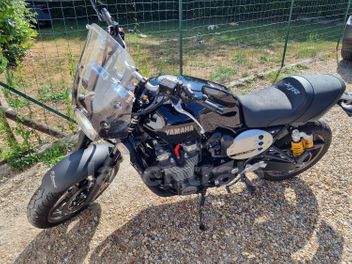 YAMAHA XJR 1300