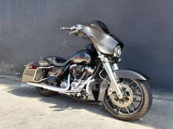 HARLEY DAVIDSON CVO STREET GLIDE 1923
