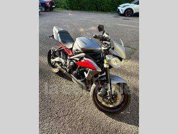 TRIUMPH STREET TRIPLE 675 R ABS