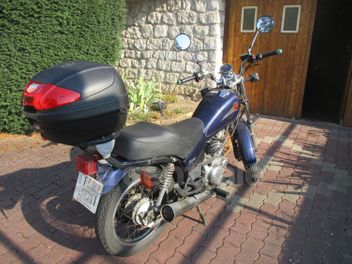 YAMAHA XV 125 DRAGSTAR
