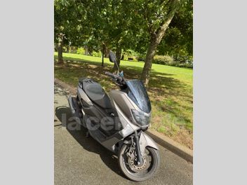 YAMAHA NMAX 125