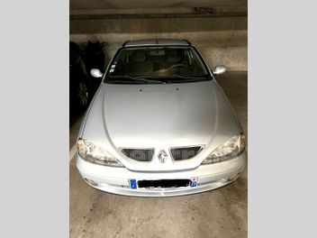 RENAULT 