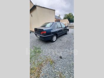 PEUGEOT 