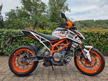 KTM DUKE 390 CUP