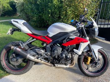 TRIUMPH STREET TRIPLE 675 R ABS