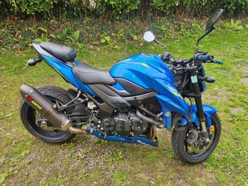 SUZUKI GSX-S 750