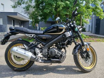 YAMAHA XSR 125